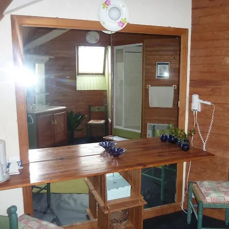 Chambres D'hotes La Demeure De La Presqu'ile Bed & Breakfast *